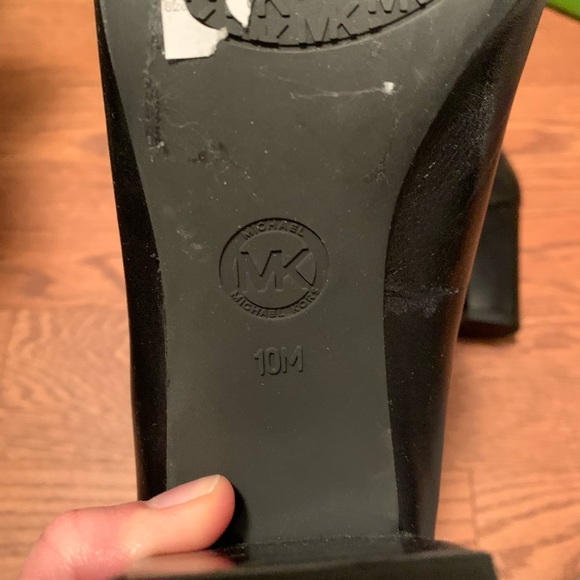 Michael Kors Black Chunky Heel - Picture 4 of 5